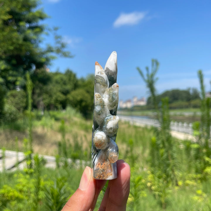 Unique,Natural Crystal Moss Agate Nine-Tailed Fox Carving