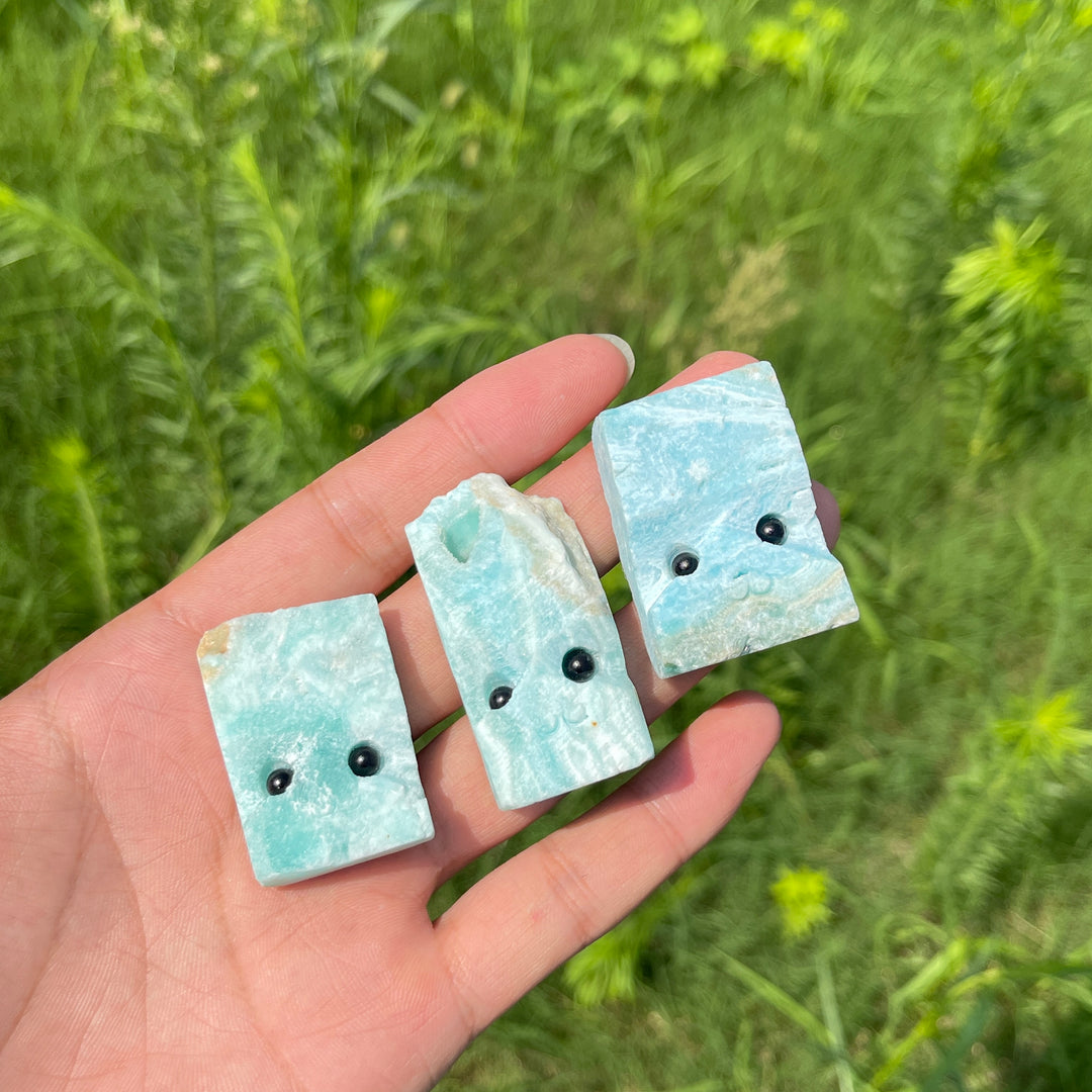 Natural Crystal Hemimorphite Groot Carving