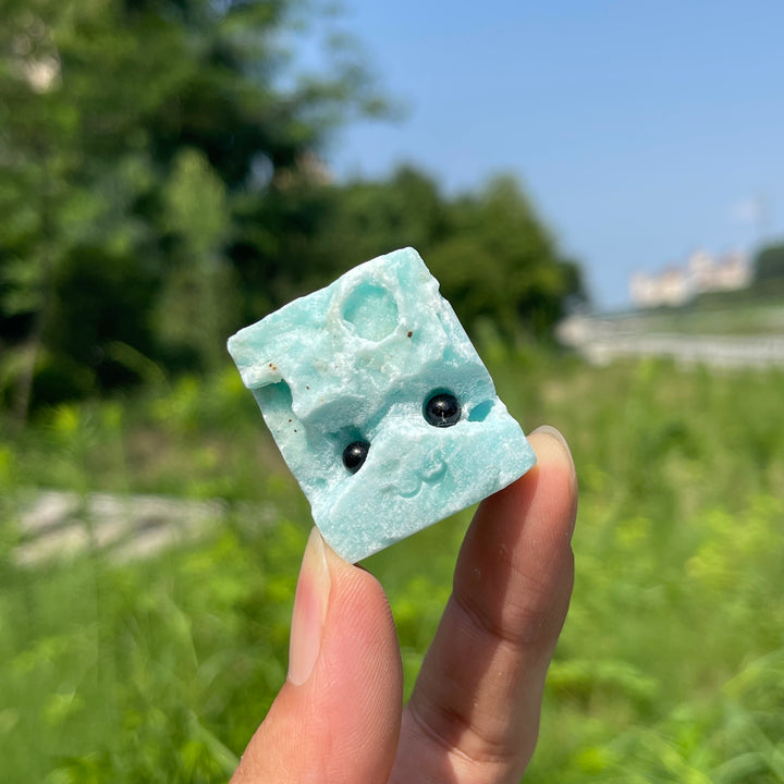 Natural Crystal Hemimorphite Groot Carving