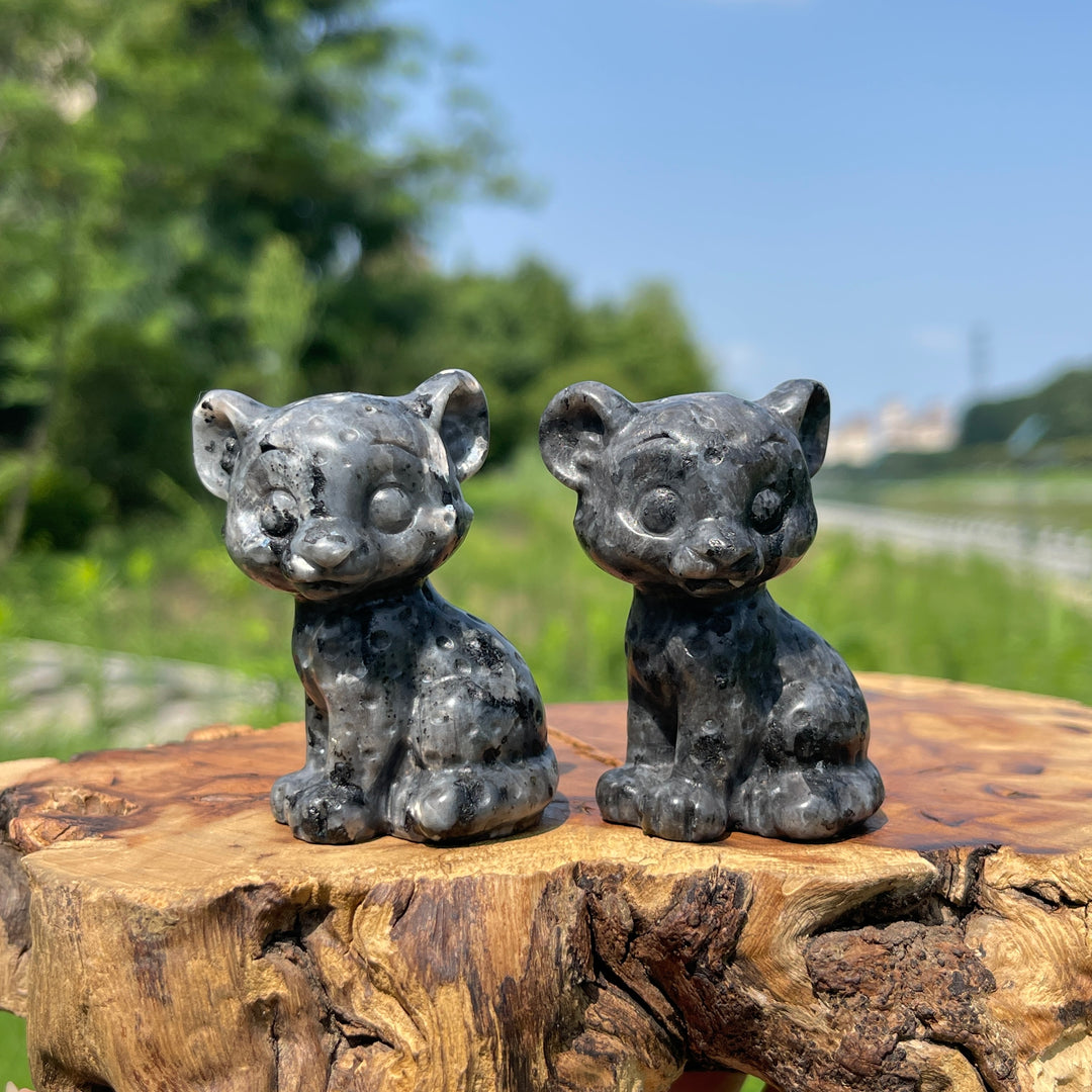 Natural Crystal Baby Leopard Carving