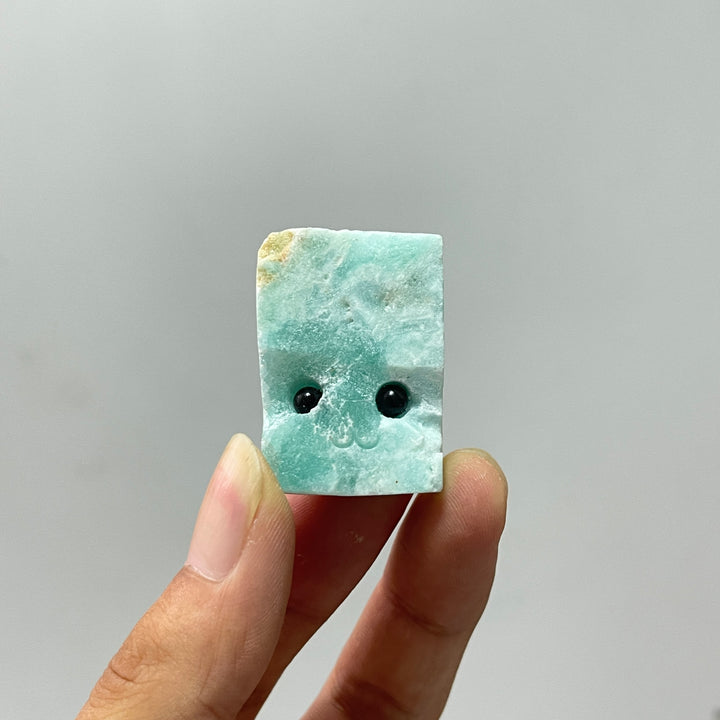 Natural Crystal Hemimorphite Groot Carving
