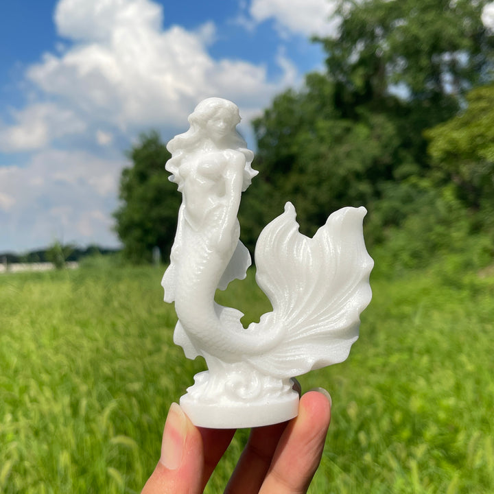 Natural Beautiful Mermaid Crystal Carving