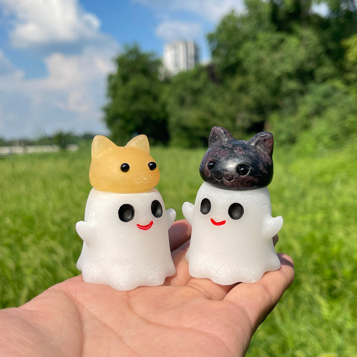 Natural Crystal Ghost Bun Cat Carving