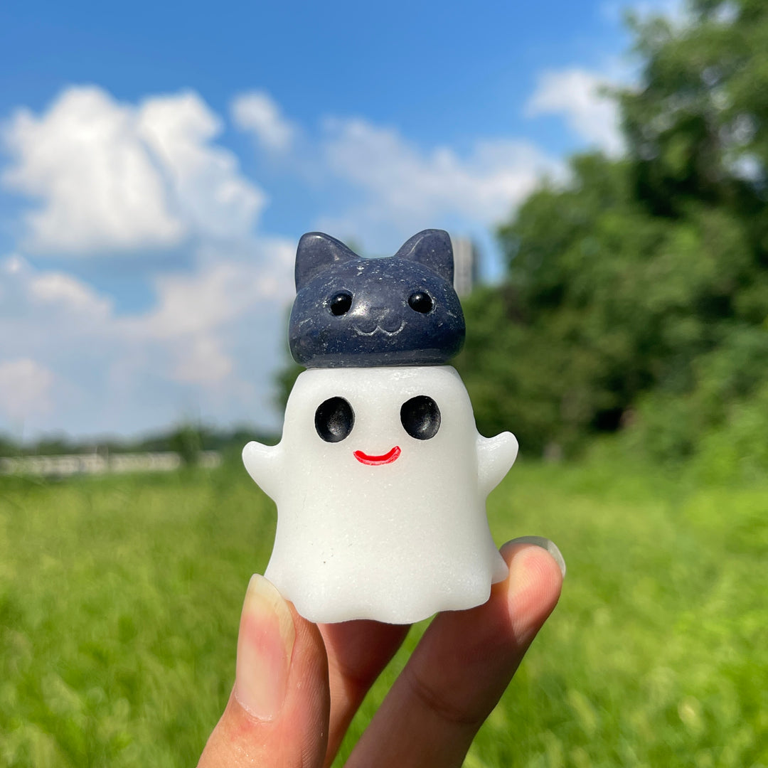 Natural Crystal Ghost Bun Cat Carving