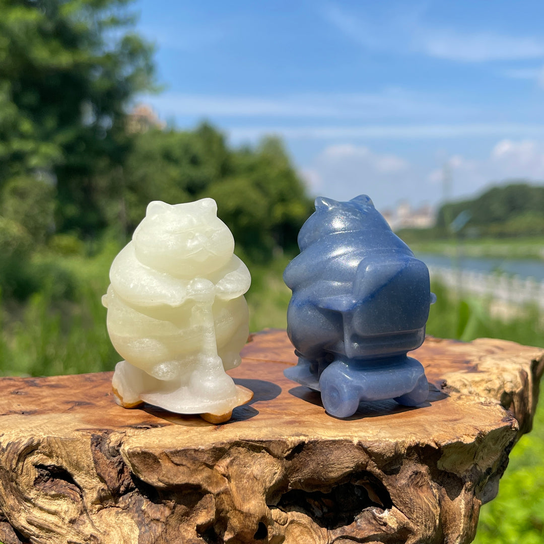 Natural Crystal Chubby Cat On Scooter Carving