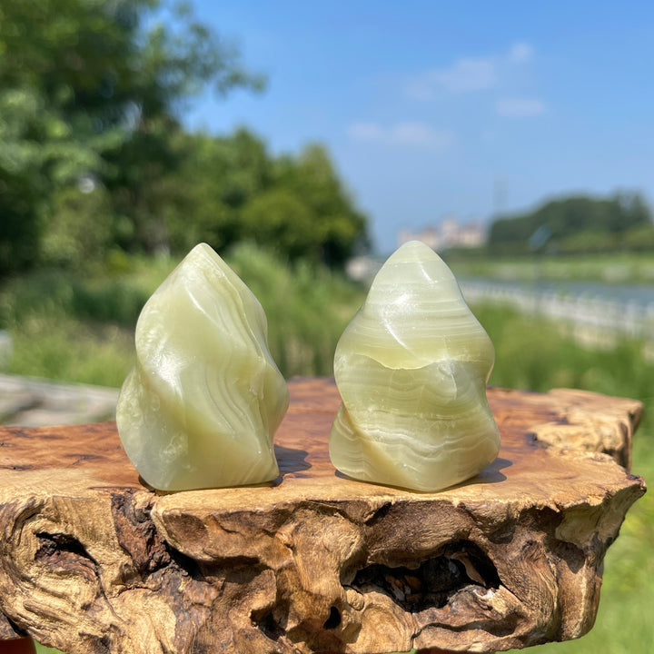 Natural Crystal Small ExquisiteTorch Crystal Carving