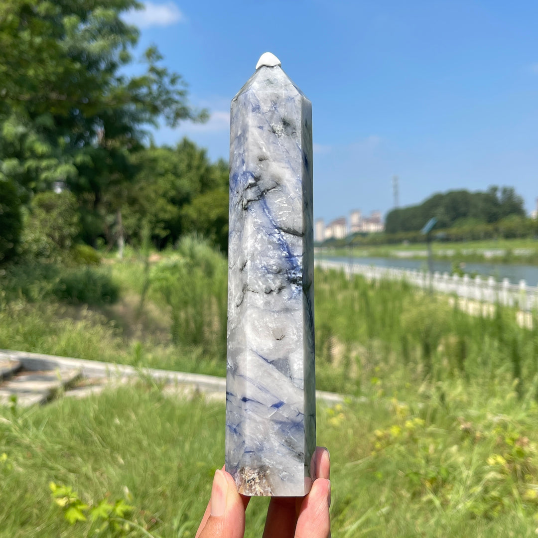Unique,Natural Crystal Blue And White Porcelain Sodalite Point