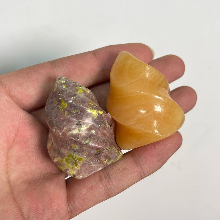 Natural Crystal Small ExquisiteTorch Crystal Carving