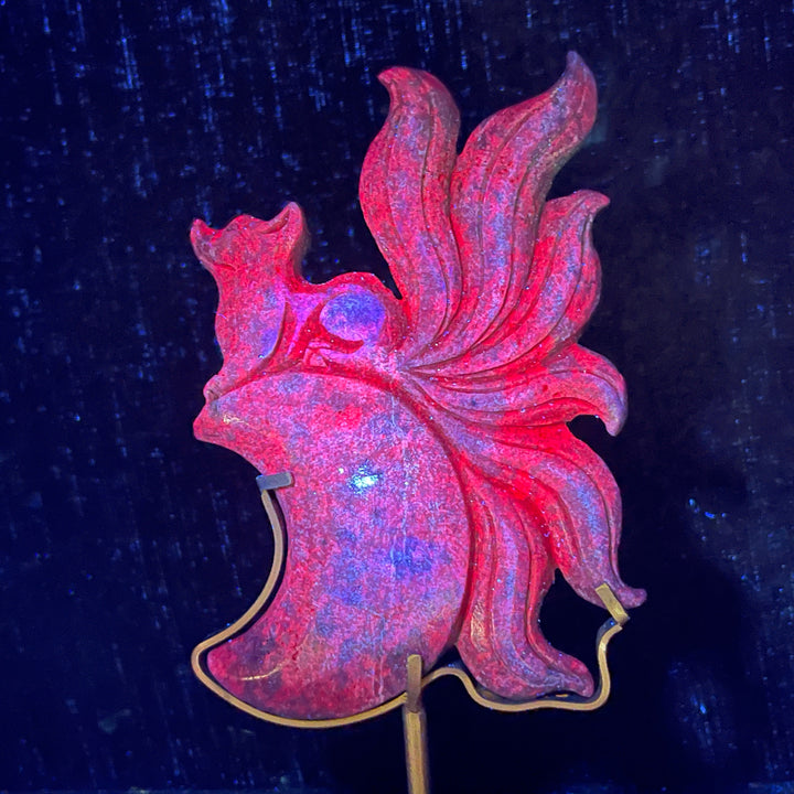 Unique,A Slightly Imperfect Nine‑Tailed Fox On Moon Carving