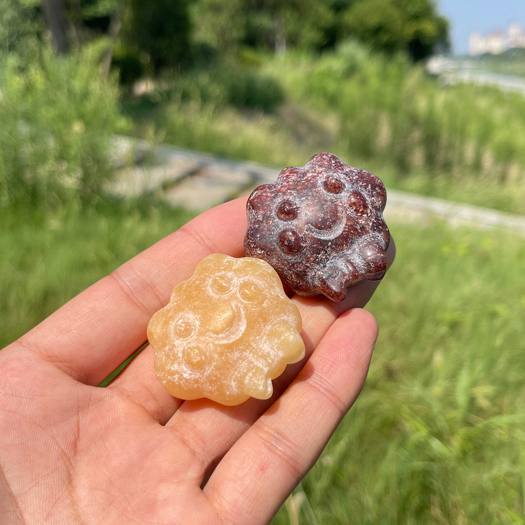 Natural Cute Smiley Cloud Crystal Carving