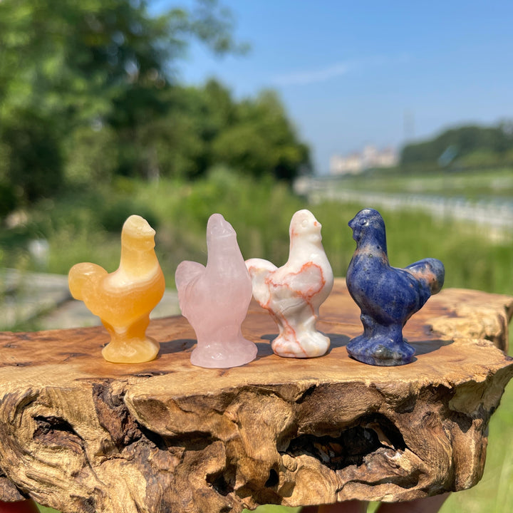 Natural Crystal Delicate Mini Rooster Carving