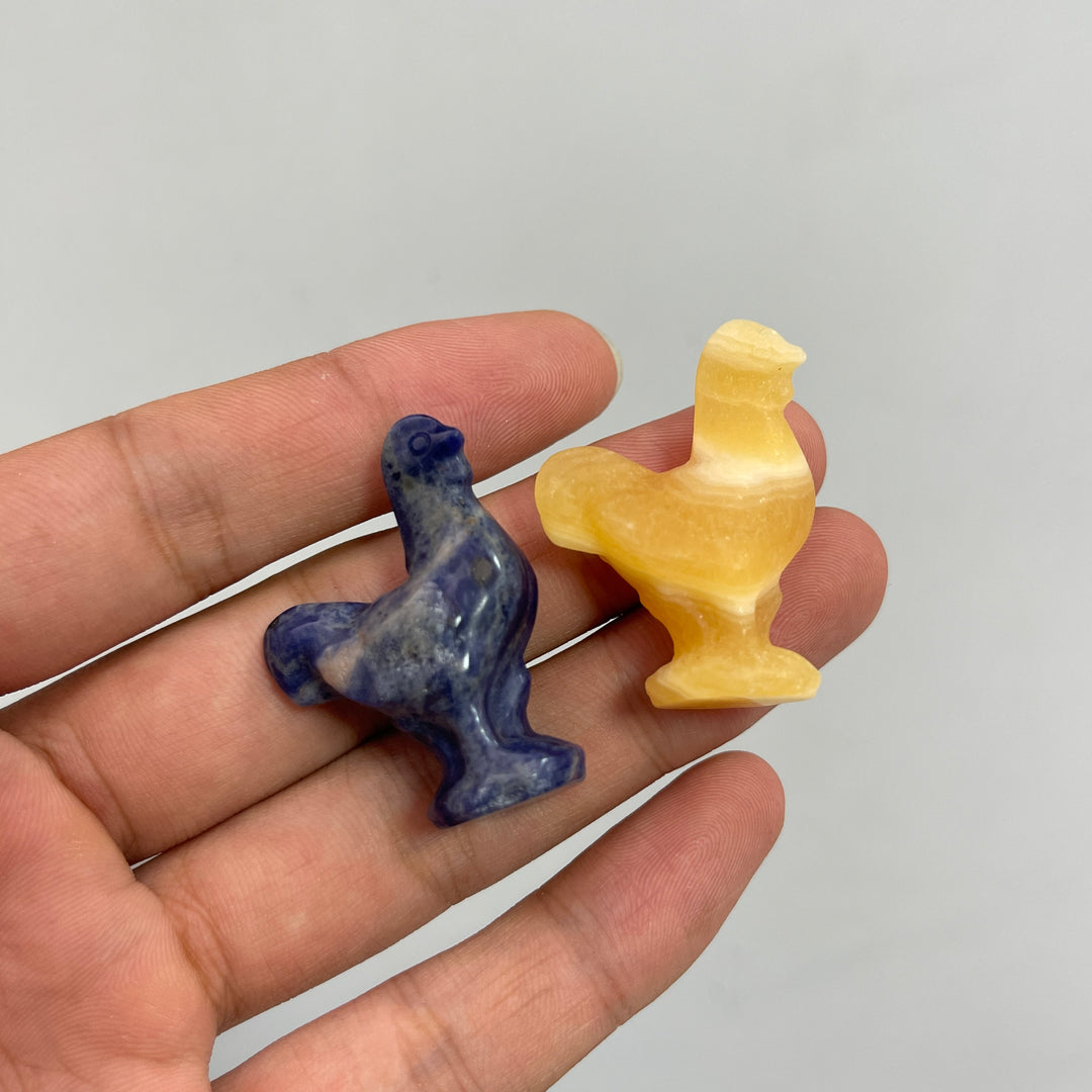 Natural Crystal Delicate Mini Rooster Carving