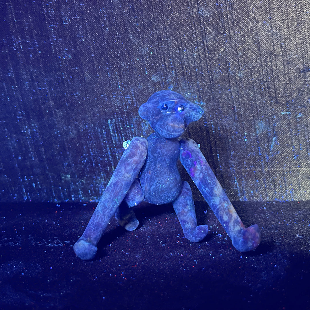 A Slightly Imperfect Natural Movable Joint Crystal Monkey Doll Carving