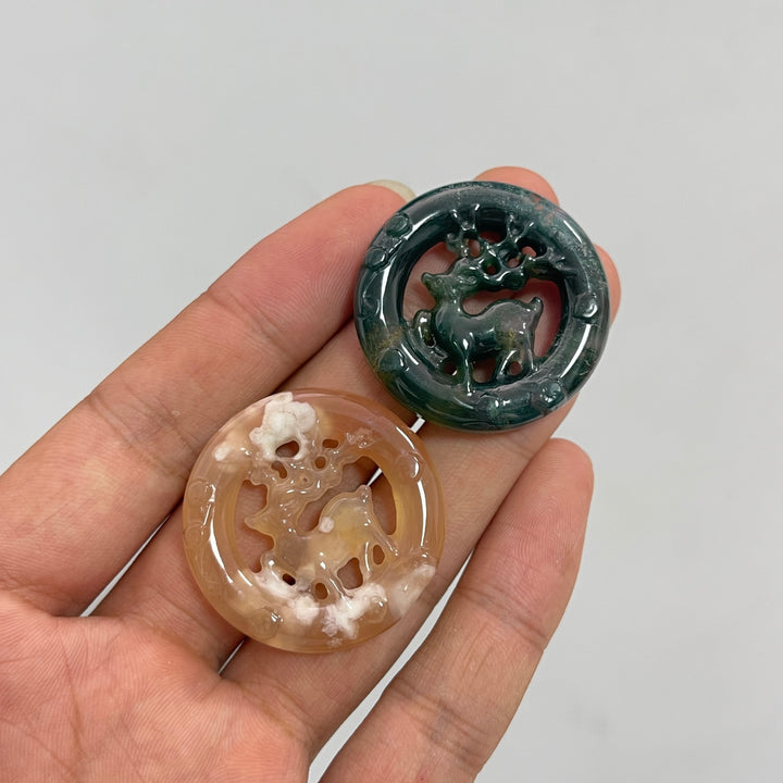 Natural Crystal Hollow Cut Deer Circle