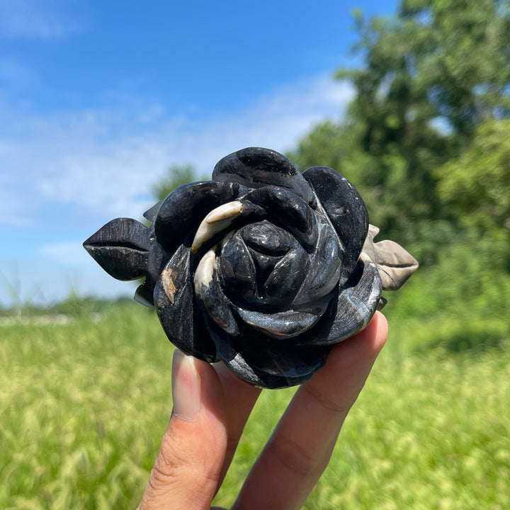 Unique,Natural Crystal Volcanic Agate Peony Flower Carving