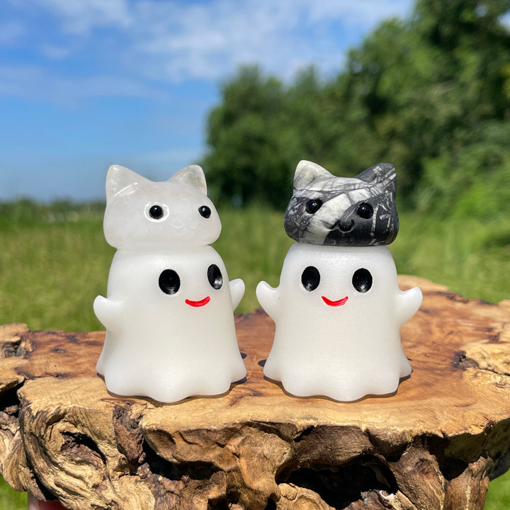 Natural Crystal Ghost Bun Cat Carving