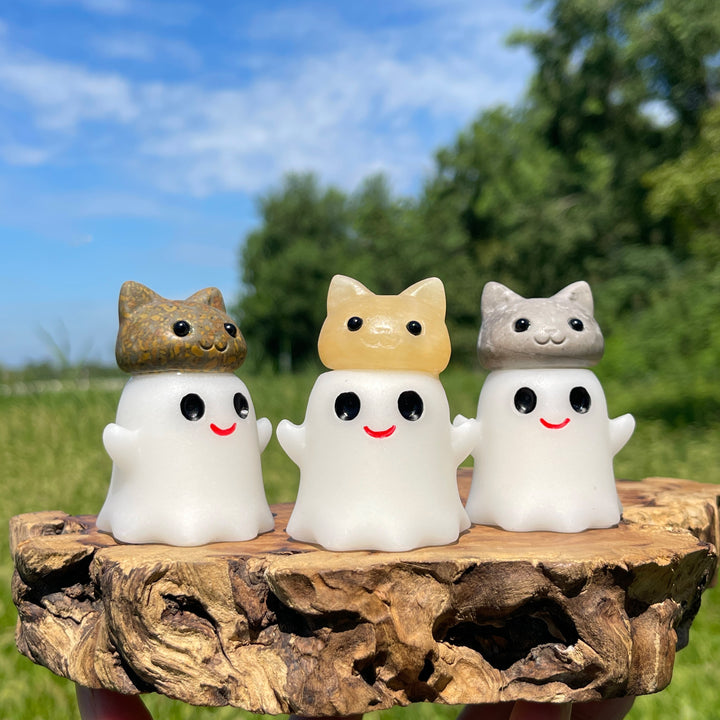 Natural Crystal Ghost Bun Cat Carving