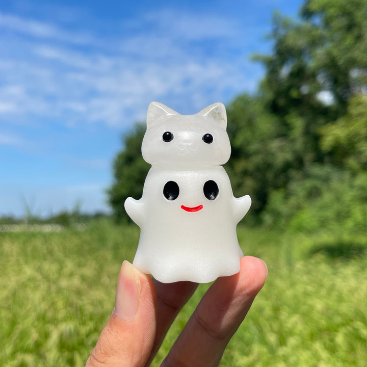 Natural Crystal Ghost Bun Cat Carving