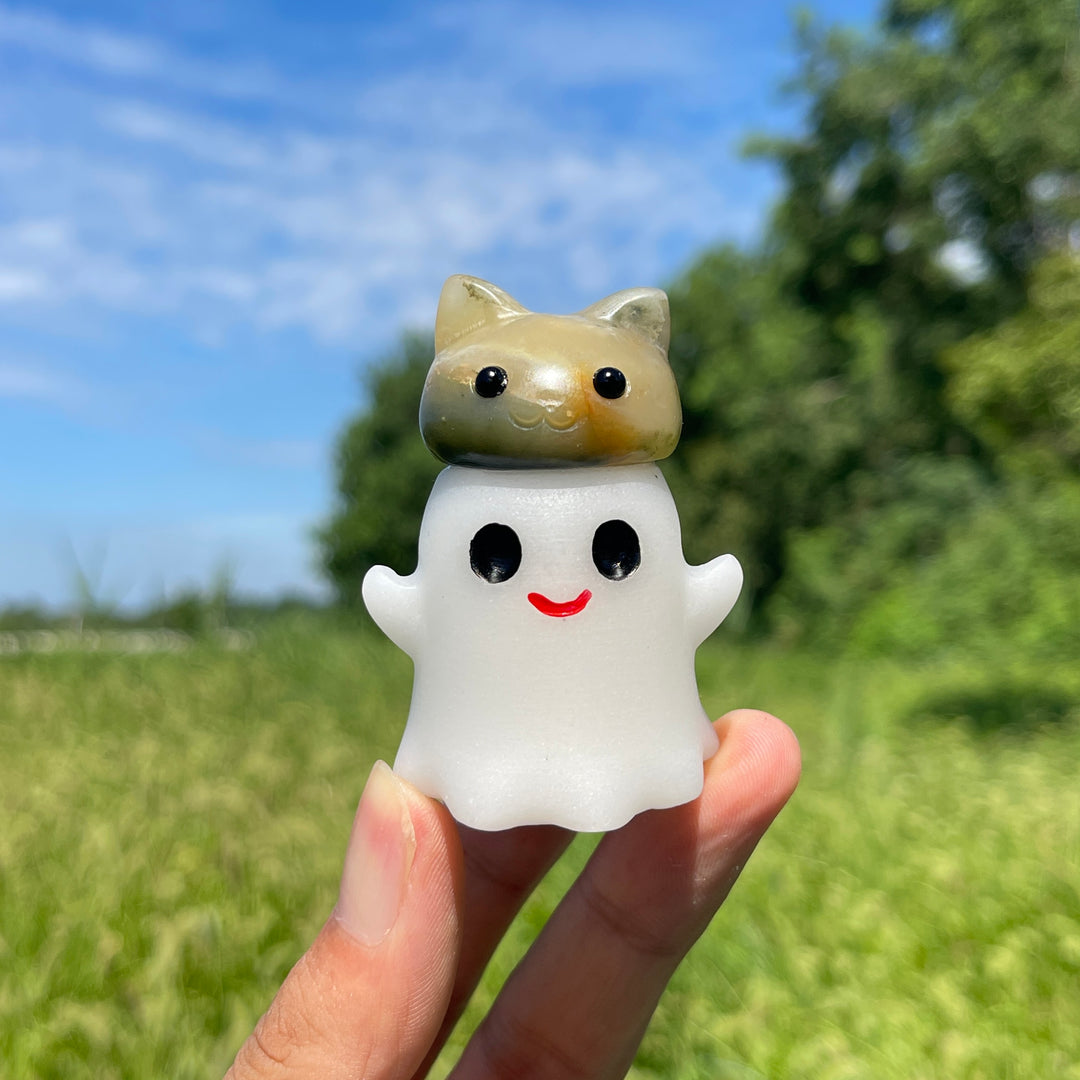 Natural Crystal Ghost Bun Cat Carving