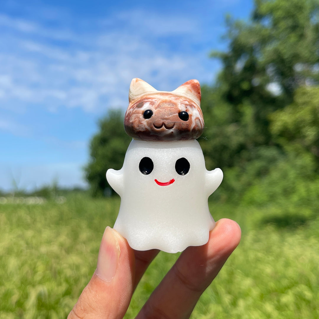 Natural Crystal Ghost Bun Cat Carving