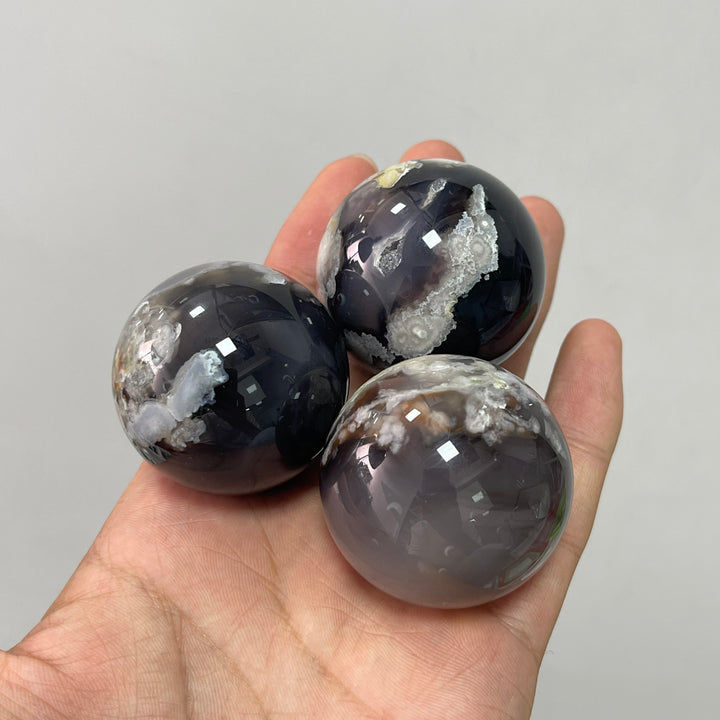Natural Crystal Exquisite Black Flower Agate Sphere