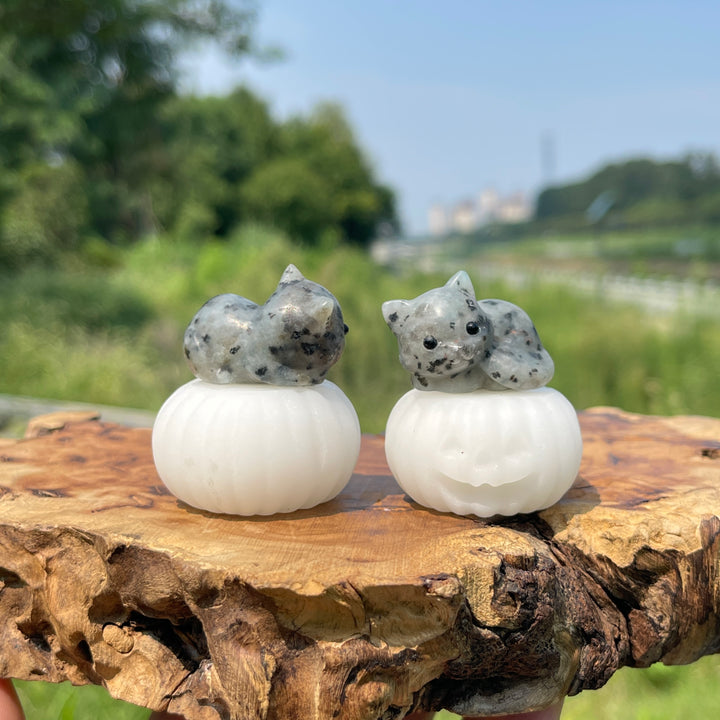 Natural Crystal Pumpkin Lying Cat Carving