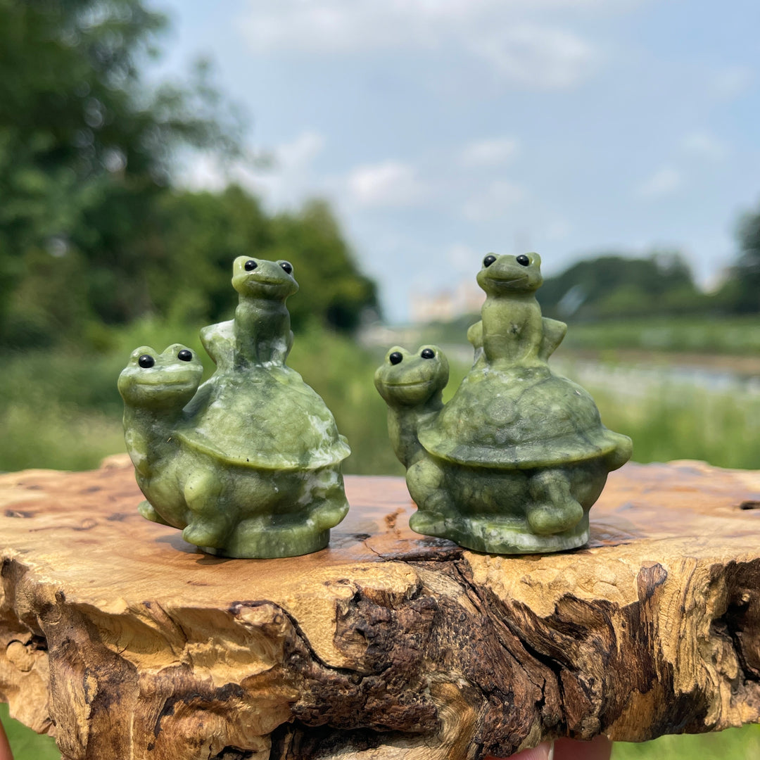 Natural Crystal Serpentine Turtle Frog Carving