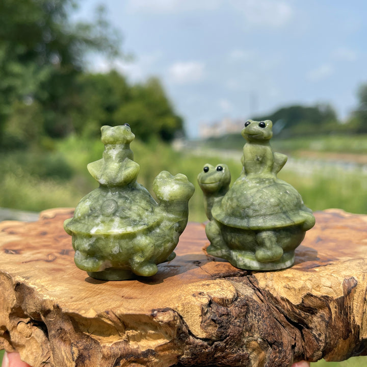 Natural Crystal Serpentine Turtle Frog Carving