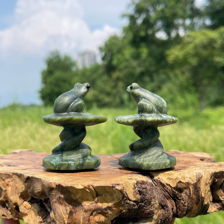 Natural Crystal Serpentine Frog Sitting On Platform