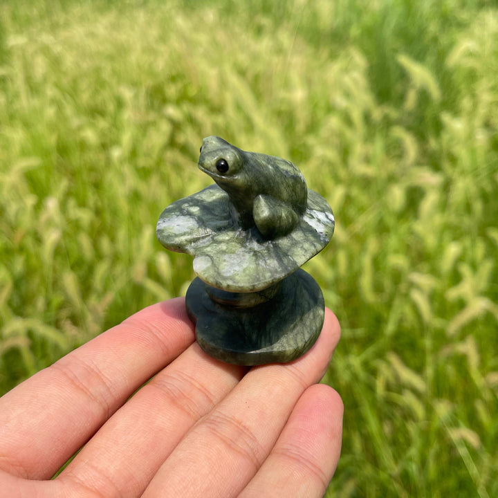 Natural Crystal Serpentine Frog Sitting On Platform