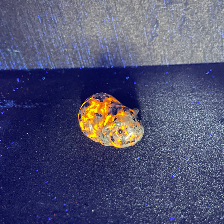 Natural Crystal Carving Shake Guinea Pig