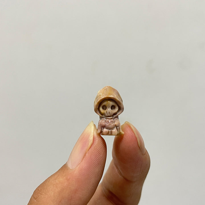 Natural Crystal Alashan Agate Wizard Skull Carving