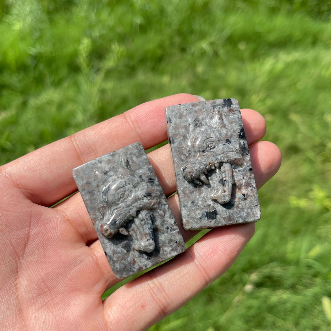 Natural Crystal Carving Yooperlite Wolf Head