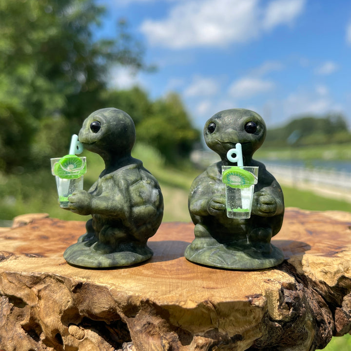 Natural Crystal Serpentine Turtle Drinking Beverage Carving