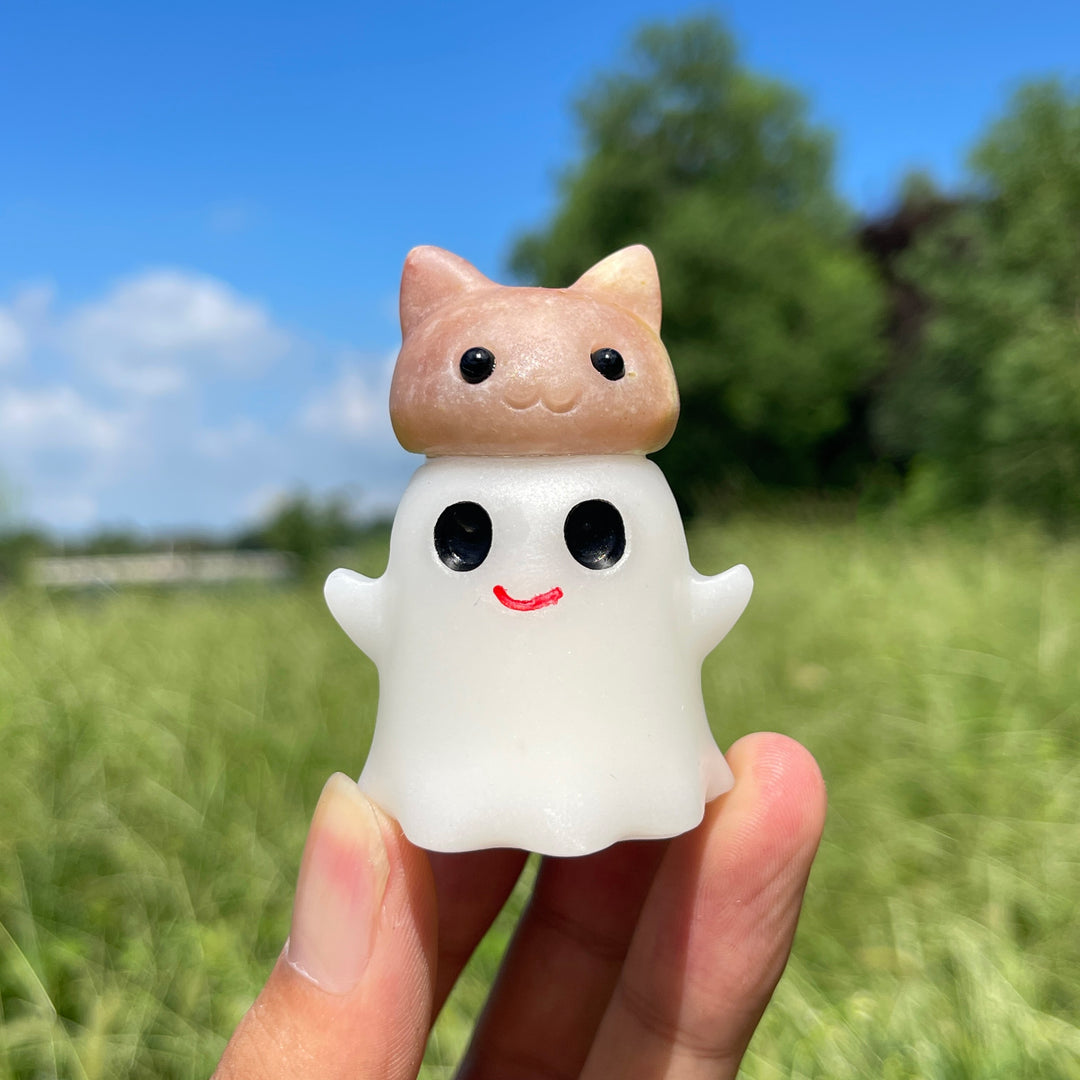 Natural Crystal Ghost Bun Cat Carving