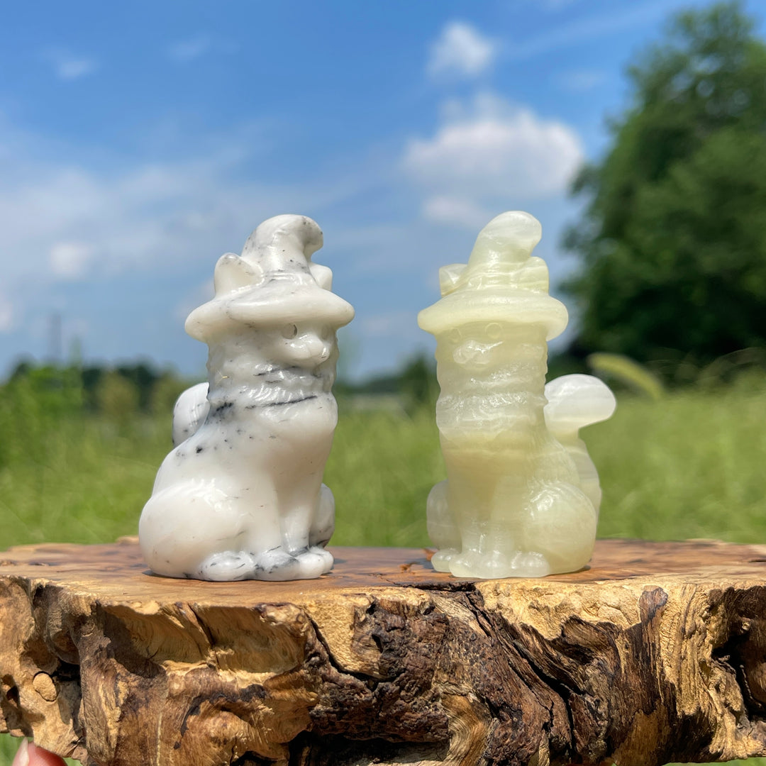 Natural Crystal Carving Seated Wizard Cat