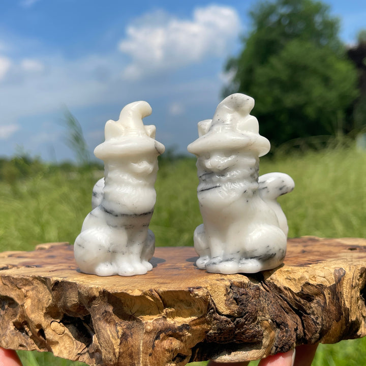 Natural Crystal Carving Seated Wizard Cat