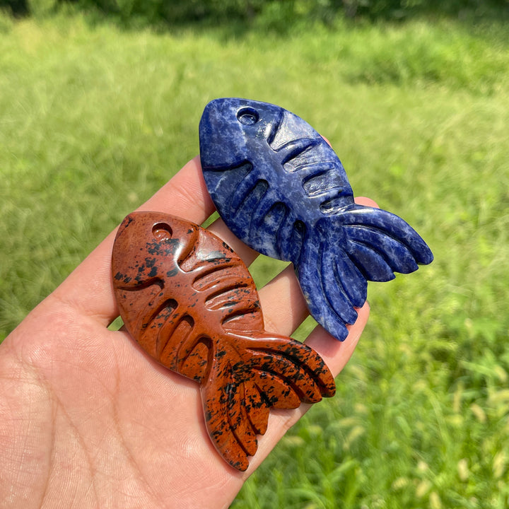 Natural Crystal Fish Bone Carving
