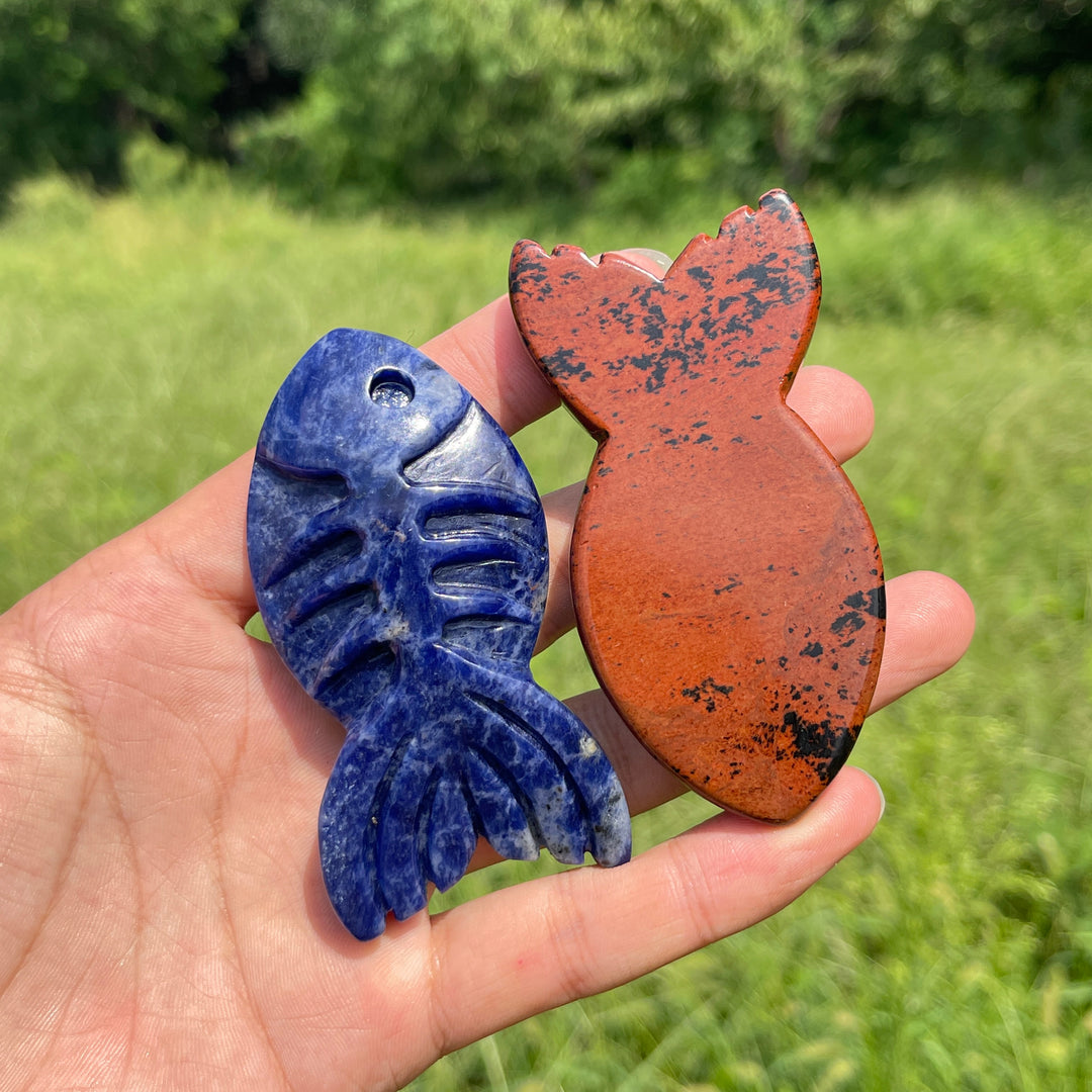 Natural Crystal Fish Bone Carving