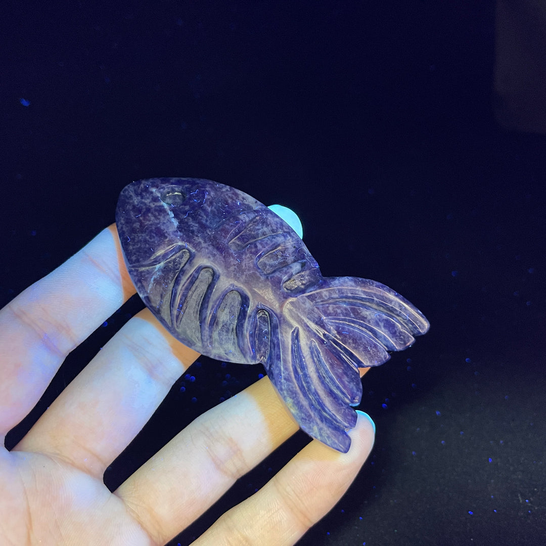 Natural Crystal Fish Bone Carving