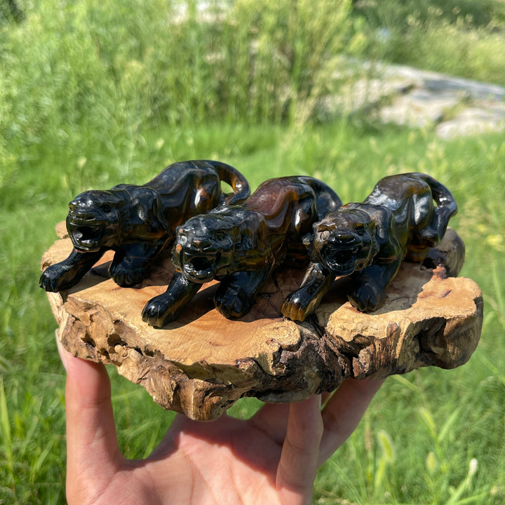 Unique,Natural Crystal Carving Blue And Yellow Tiger's Eye Tiger