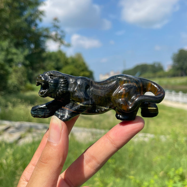 Unique,Natural Crystal Carving Blue And Yellow Tiger's Eye Tiger