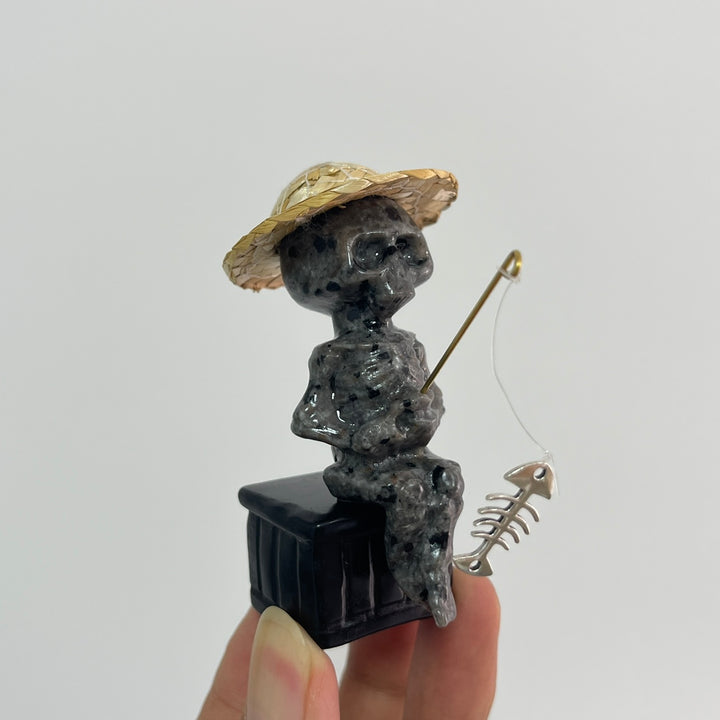 Natural Crystal Straw Hat Skeleton Fisher
