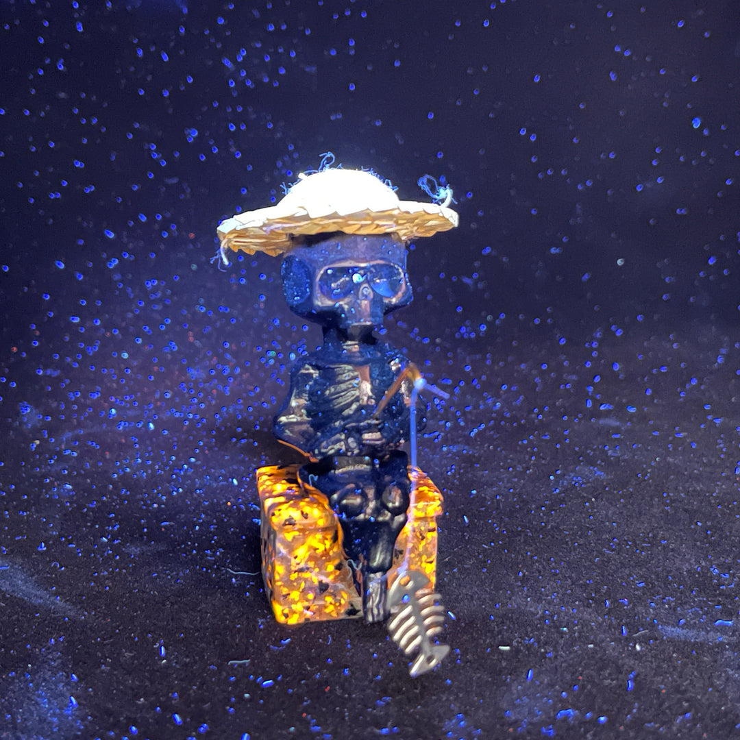 Natural Crystal Straw Hat Skeleton Fisher