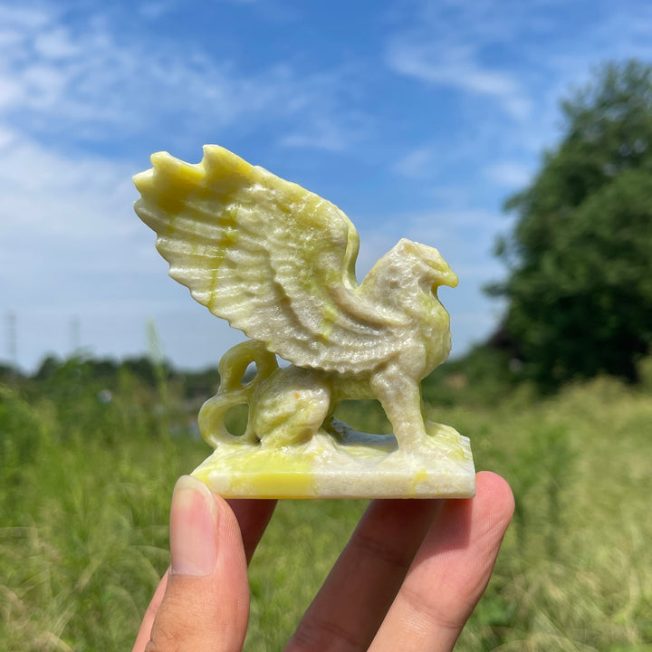 Natural Crystal Carving Serpentine Griffin
