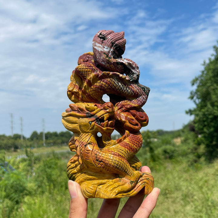 Unique,A Slightly Imperfect Natural Crystal Carving Coiled Chinese Dragon