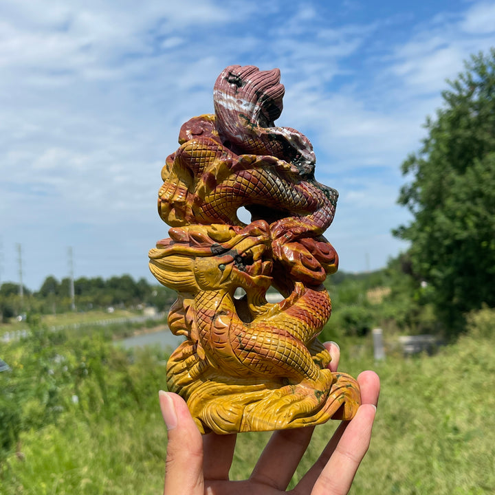 Unique,A Slightly Imperfect Natural Crystal Carving Coiled Chinese Dragon