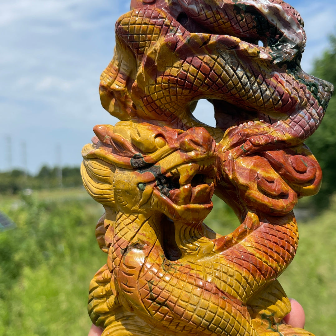 Unique,A Slightly Imperfect Natural Crystal Carving Coiled Chinese Dragon