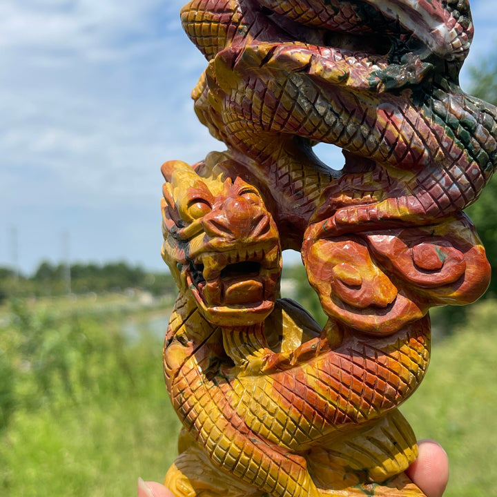 Unique,A Slightly Imperfect Natural Crystal Carving Coiled Chinese Dragon