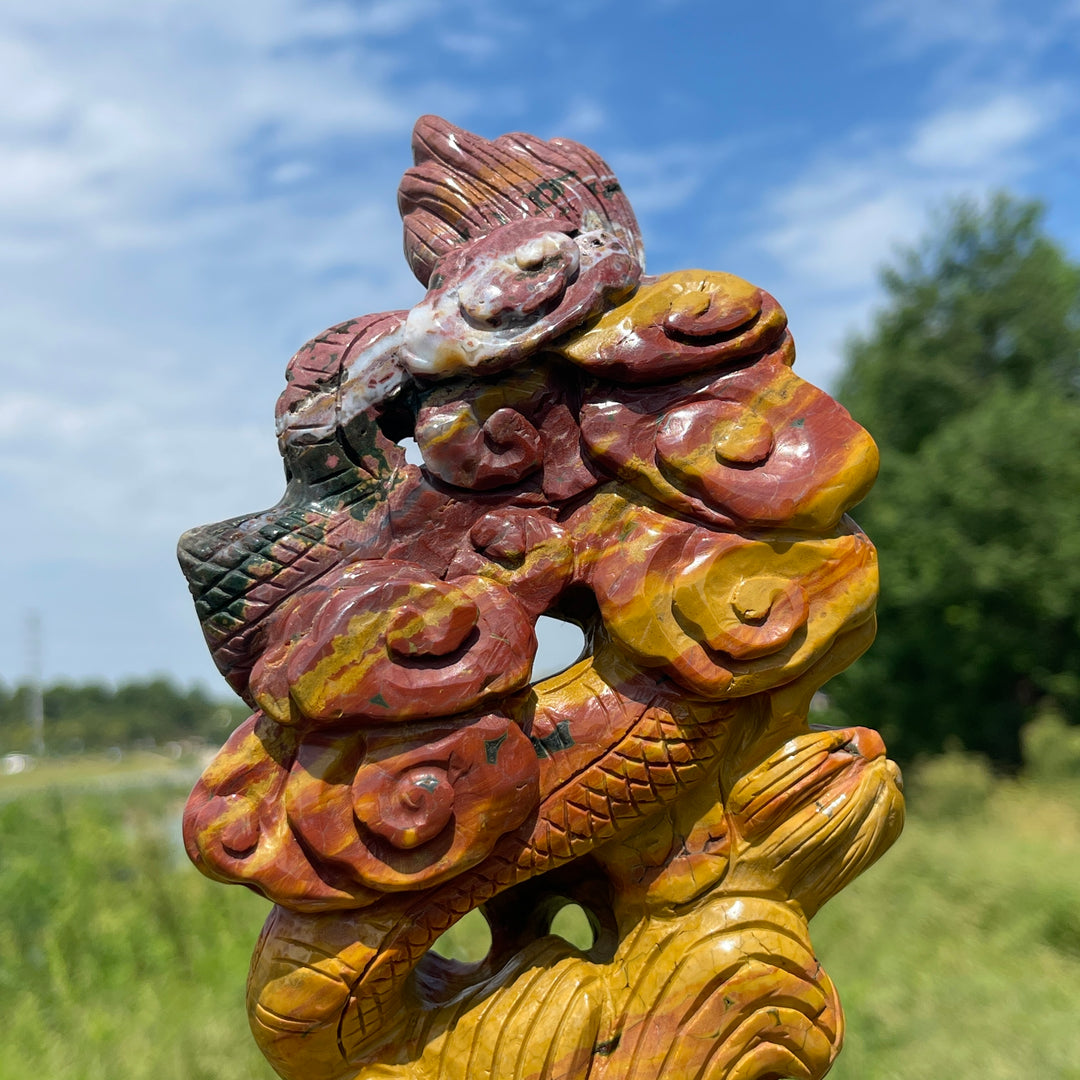 Unique,A Slightly Imperfect Natural Crystal Carving Coiled Chinese Dragon